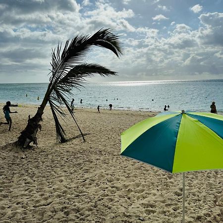 Modern Flat In Flic En Flac-Walk To The Beach 外观 照片
